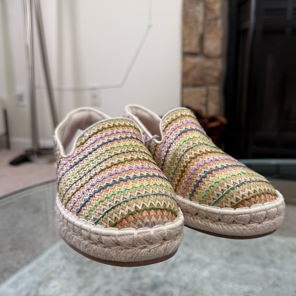 NWT Universal Thread Tan Colorful Memory Foam Esp… - image 8